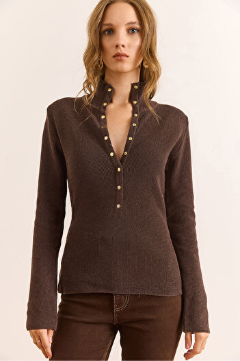Olalook Women's Brown Stand Collar Snap Fastener Soft Textured Knitwear Sweater Kzk-19000998