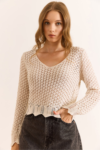 Olalook Women's Ecru V-Neck Openwork Crop Seasonal Knitwear Blouse Blz-19003123