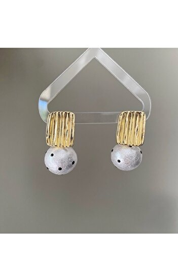 gaila design Polka Dot Ball Earrings