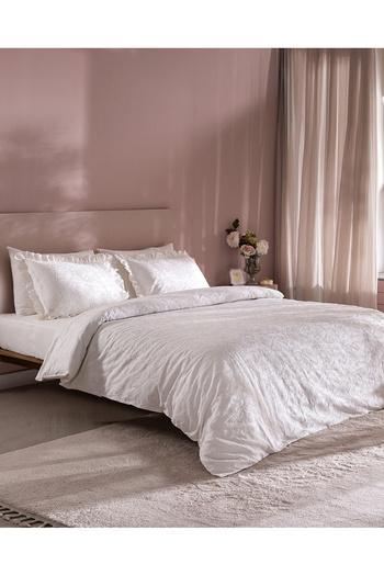 Madame Coco Aulne Double 100% Cotton Embroidered Duvet Cover Set - White