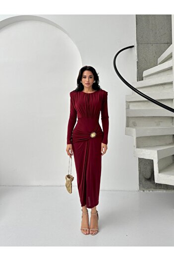 Serica Moda Burgundy Sun Buckle Padded Dress