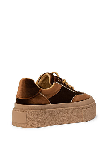 Deery Women's Brown Sports Shoes