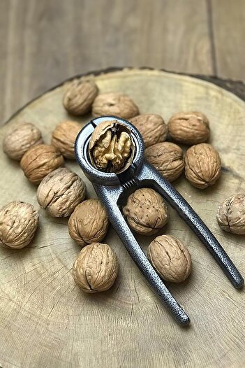 EWs Aluminum Casting Walnut Cracker Gray