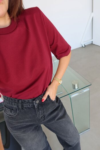 Özge Özgenç Basic T-Shirt with Padded Shoulders