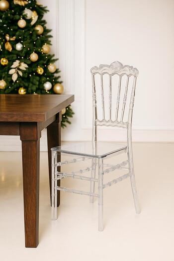 Bin Shihon Acrylic chair
