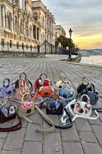 ESTUTE Luxury Mini Mirror Lock Accessory Hand and Shoulder Bag with Scarf