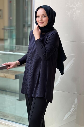 Nuss 3002 Tunic with Mercerized Leopard Print on the Sleeves and Back