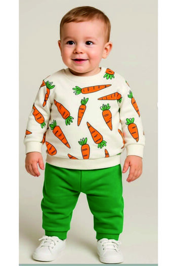 Baby Wings Carrot Printed Unisex Baby Double Set