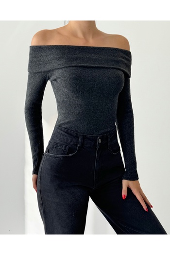 Friday Mood Women's Madonna Collar Ribbed Blouse