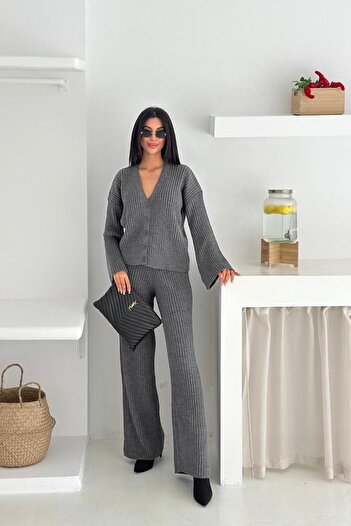 Noi Belis Oversize V-Neck Buttoned Knitwear Bottom-Top Set Aw25Au0007