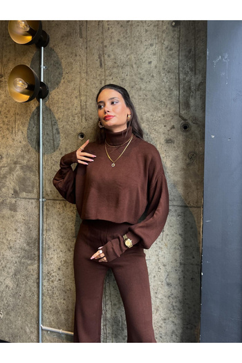 MEECY Turtleneck Finger-Locking Bottom Top Knitwear Suit