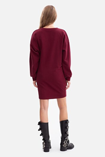 BEWEAR Loose knitted dress with pleats