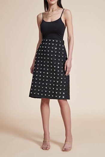 Yola Checkered Ribbed Knee-Length Skirt