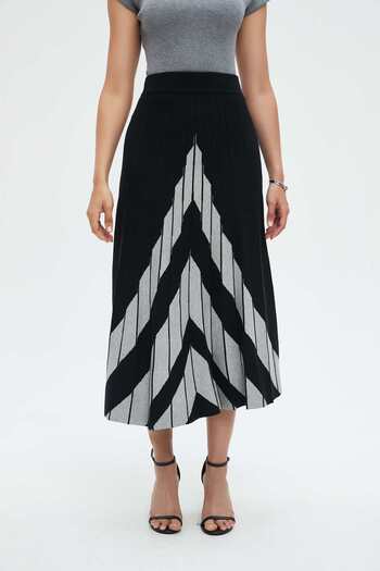 Nichii Printed Midi Skirt