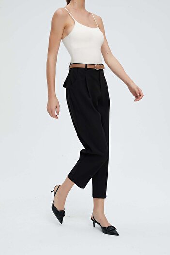 Nichii Classic Wide-Leg Pants