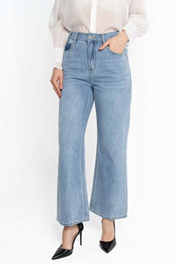 Nichii Solid Boyfriend Jeans