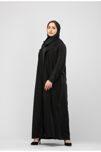 outline Black abaya with distinctive sleeves lined with tulle