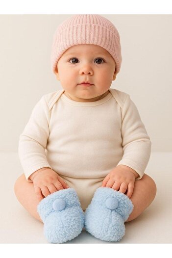 Zekids Baby Bow Plush Booties