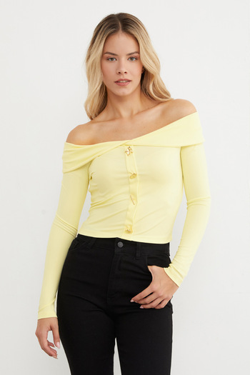Fulla Moda Madonna Collar Button Accessory Blouse