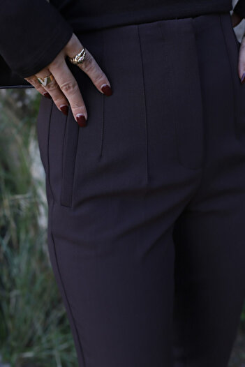 bytugcekaya Bitter Brown Fabric Trousers with Flatolo Detail on the Front