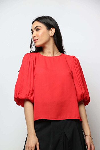 Nichii Solid Puff-Sleeve Top