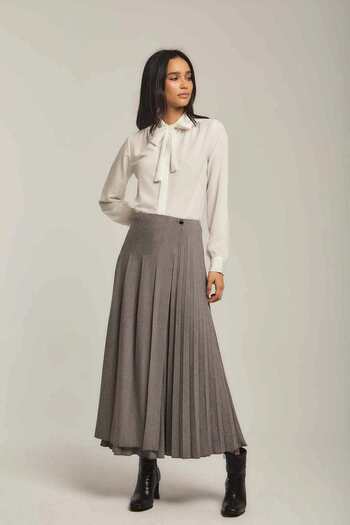 DALYDRESS Solid Tie-Front Top