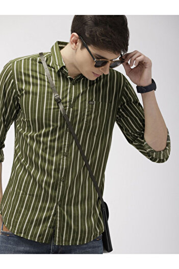 The Indian Garage Co By Styli Men Olive Slim Fit Striped Casual Shirt