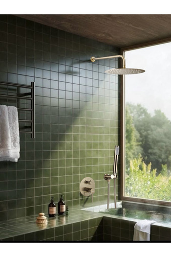 2H Wall-mounted bathtub shower mixer with rain shower set