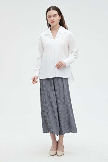 Nichii Solid V-Neck Long-Sleeve Top