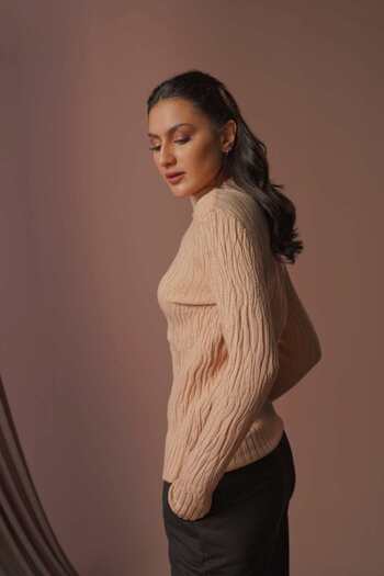 Nichii Long-Sleeve Winter Top