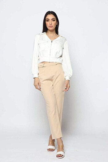 Nichii Fitted Zip Crop Top