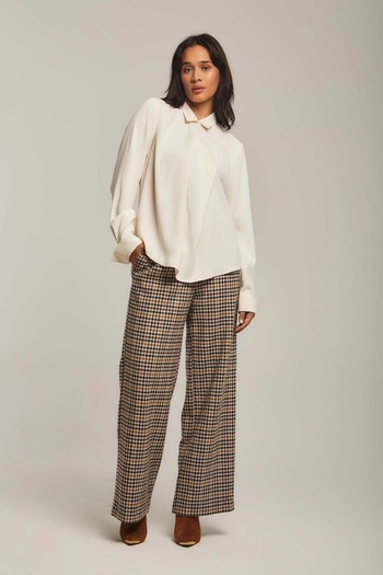 DALYDRESS Solid Button-Front Top