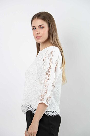 Nichii Lace 3/4-Sleeve Top