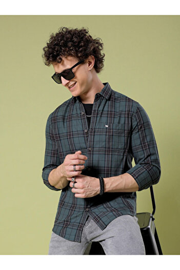 The Indian Garage Co By Styli Men Dark Green Slim Fit Checked Casual Shirt