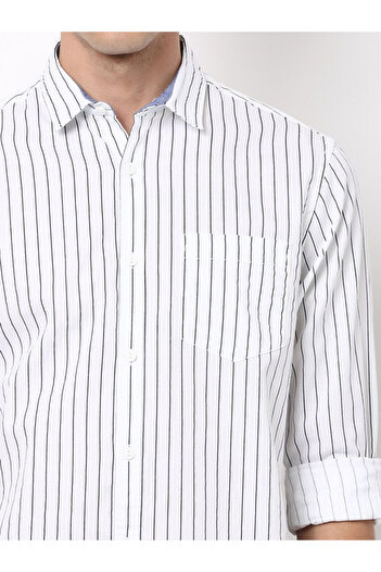 HardSoda By Styli Men White Regular Fit Striped Casual Shirt