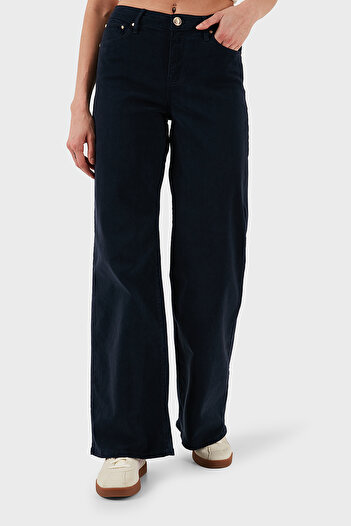 Guess Pamuklu Relaxed Fit Normal Bel Bol Paça Pantolon W5BA96WFQYB PANTOLON W5BA96 WFQYB