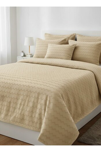 Madame Dower Waves Collection Beige Bedspread Set - 260X250 cm + 4 Pillowcases