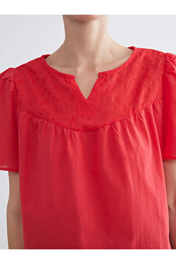 LC Waikiki Lcw Gracered Openwork Collar Blouse