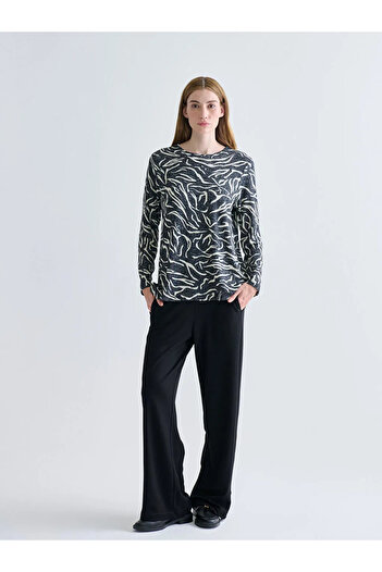 LC Waikiki Lcw Graceblack Crew Neck Patterned Blouse