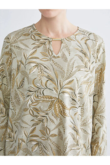 LC Waikiki Lcw Gracegreen Crew Neck Floral Blouse