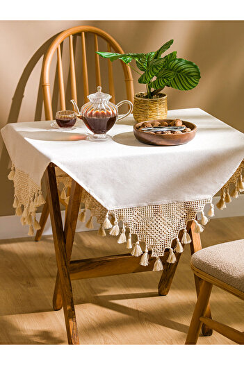LC Waikiki Sparkling Choices from Shining Store |   Lace Detailed Tasseled Tablecloth