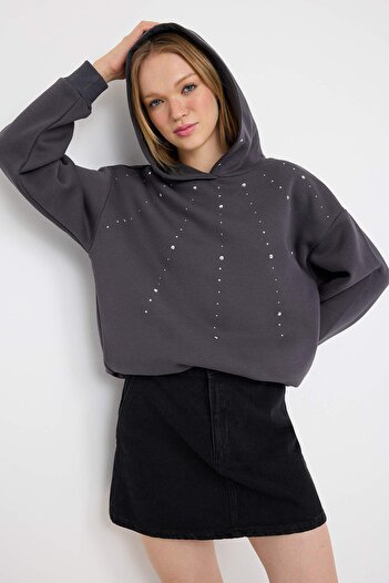 Trendyol Collection Teen Anthracite Trok Detailed Hooded Oversize Mold Thick Fleece Inside Knitted Sweatshirt Twoaw26Sw00117