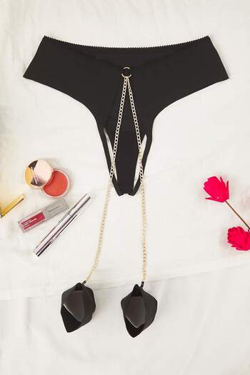 Trendyol Collection Black Micro Chain Accessory Detailed Thong Knitted Panties Thmaw26Ku00049
