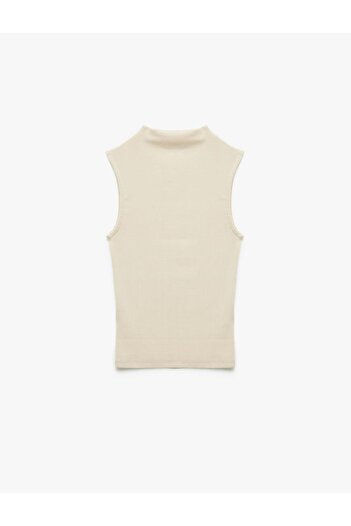 Koton Basic Slim Fit Dik Yaka Modal Kolsuz Bluz (AW 25)