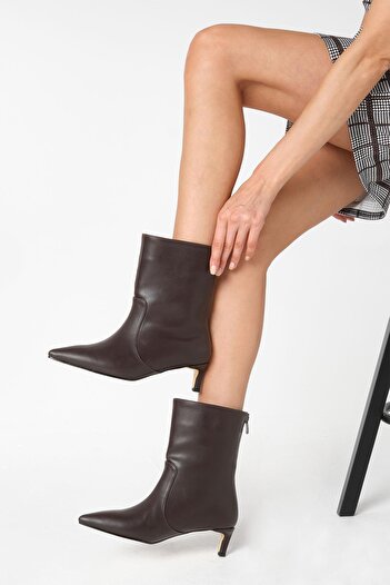 Mio Gusto Brown Women's Thin Heeled Boots