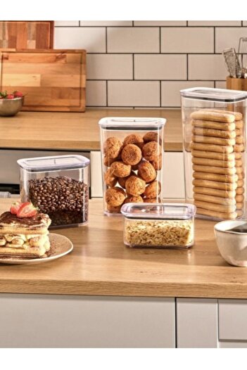 Online Home Market 700 ml Plain Patterned Transparent Rectangular Food Container Storage Container