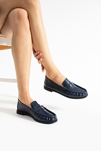 diclepolat Lucy Women's Wrinkled Patent Leather Loafer Comfortable Casual Shoes with Saddle Detail