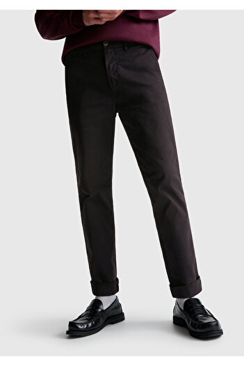 United Colors of Benetton Men's Black Slim Fit Chino Trousers