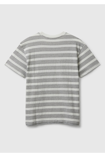 United Colors of Benetton Boy's Gray Striped Oversize T-Shirt with Text Detail on the Front and Logo Label on the Sleeve