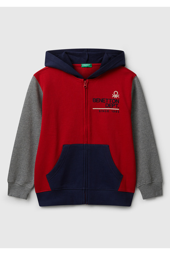 United Colors of Benetton Boy's Red-Grey Zippered Hooded Sweatshirt with Logo Detail on the Front